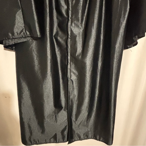 Black Unisex Graduation Judge’s Gown Choir Robe Halloween costume One size - Picture 3 of 8